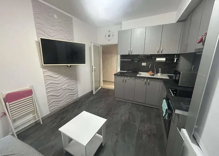 Нощувки Шумен Lejlighed *